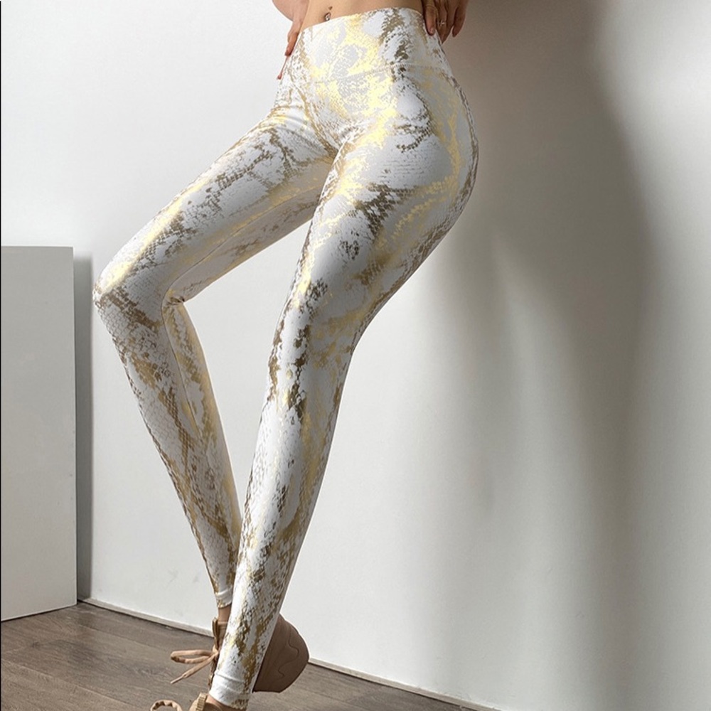 Shiny, Snake Print Leggings